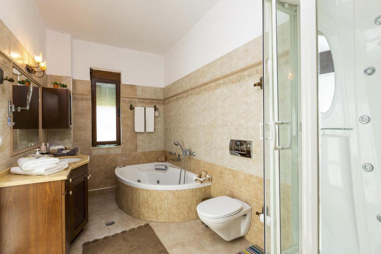 Villa Natura - With Private Heated Pool Tria Monastiria 외부 사진